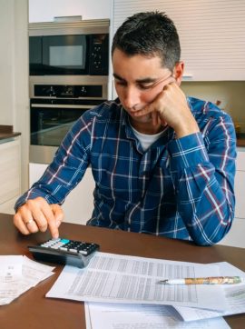 services-erp-finance&accounting-put-an-end-to-billing-errors track-and-organize-money-from-anywhere-in-the-world